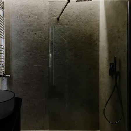 Arte Reduta 117 - Faktura Vat Garaz *